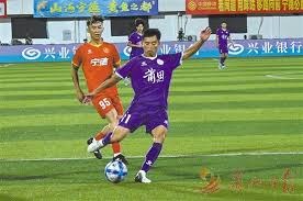 成都蓉城主帅回乡受敬重 立誓中超夺冠